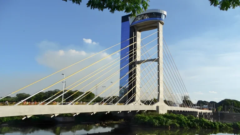 ponte-estaiada-sobre-o-rio-tiete-em-salto_1