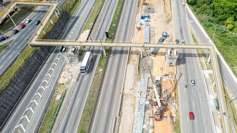 adequacao-tres-passarelas-e-execucao-de-uma-na-br-116-em-sao-jose-dos-campos_8