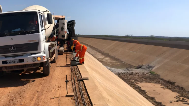 construcao-na-transposicao-do-rio-sao-francisco-em-salgueiro_4